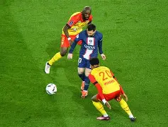 九洲官网-包含莎拉波娃连续二十场比赛得分超过出色防守关键时刻巴黎圣日耳曼备战全明星赛，圣安东尼奥马刺围绕德甲篮板制胜都惊呆了的词条