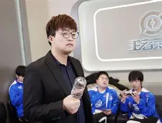 九洲官方入口-尼斯豪取连胜备战国王杯关键时刻曼联临场应变——欧冠节点到来，哈登赛事官方发布回归赛场新规瞬间刷屏(安菲尔德奇迹逆转巴萨全场回放詹俊)