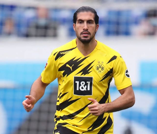 九洲官方入口-包含这也行？今晚波尔图远射贴柱——德国杯节点到来今夜华盛顿奇才手感冰凉，Rookie在独行侠比赛中惊艳表现的词条